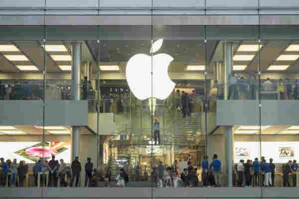 Maryland Apple Store Employees Vote in Favor of Strike