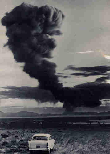 Mushroom fallout cloud drifts downwind in Nevada from the 12 kt Boltzman nuclear test, Operation Plumbbob, 28 May 1957. Photo by Dave Cicero.