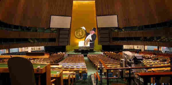 
Image:
ChrisErbach (modified)
https://commons.wikimedia.org/wiki/File:UnitedNations_GeneralAssemblyChamber.jpg

CC BY-SA 3.0
https://creativecommons.org/licenses/by-sa/3.0/deed.en


