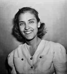 Emma Tenayuca (December 21, 1916 – July 23, 1999), American labor leader. She has dark, shoulder length hair and is smiling, with eye contact. By The San Antonio Light Collection, The Institute of Texan Cultures at UTSA, Fair use, https://en.wikipedia.org/w/index.php?curid=36162491