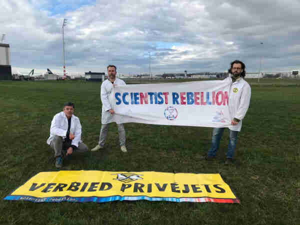 Scientists protesting at airport