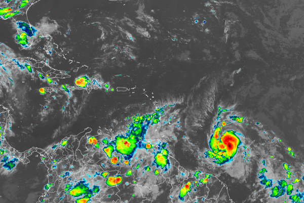Sat image of hurricane Beryl and surrounding area.
