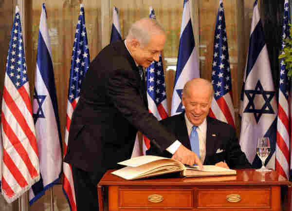 Netanyahu and his sugar daddy Biden having fun.