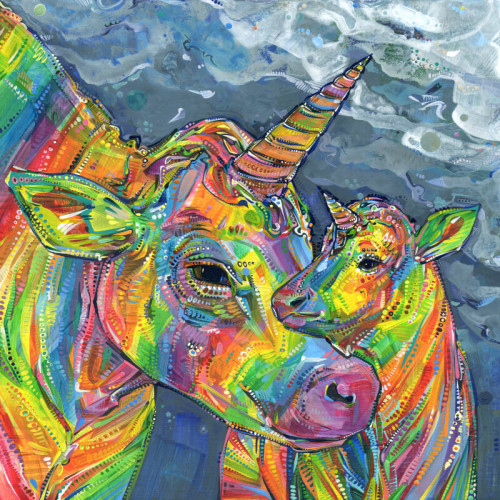 an adorable moment rainbow unicow mom and baby / un moment adorable entre vache-licorne et veau-licorne