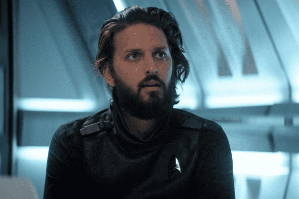 Ash Tyler from Star Trek Discovery coming to a sudden realisation that it’s racist when Klingons play humans