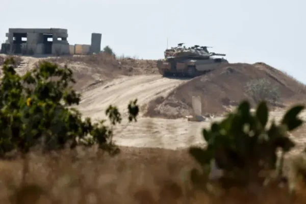 An Israeli tank overlooks the border with Gaza from Israel on June 10, 2024 [Amir Cohen/Reuters]