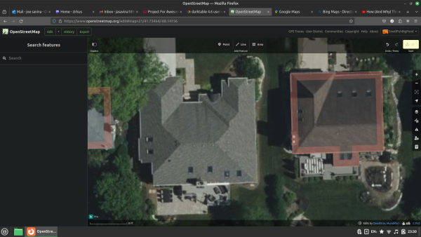 A birds eye view of a house with a ridiculously complex outline. Suburban house architecture is a blight on society. Not actually because of roof outlines, but it's yet another reason to hate the suburbs, when you're tasked with drawing all the outlines.