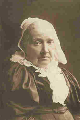 Portrait of an older Julia Ward Howe, wearing a bonnet. By Author unknown - http://digital.library.upenn.edu/women/richards/howe/howe-II.html, Public Domain, https://commons.wikimedia.org/w/index.php?curid=70624651