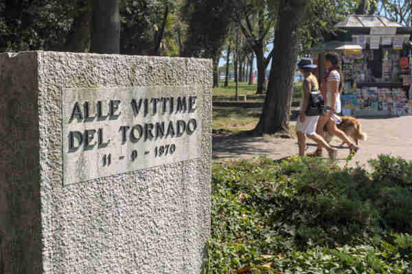 Momumento per le vittime del tornado del 11-9-1970