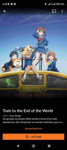 Jaquette de l'animé "Train to the End of the World". On voit quatre jeune filles et un chien assises sur le toit d'un train