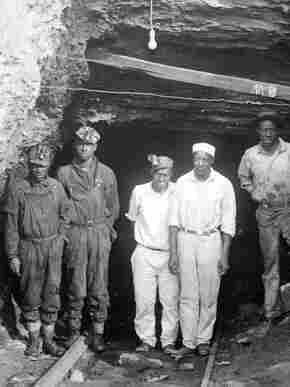 Workers standing at the opening of the Banner Mine. Source: Birmingham Public Library Archives