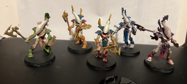 Warhammer 40K Miniatures

Five Eldar Wraithblades, all with axe and shield

Bone white, green and pink. 

Bone white, yellow, orange and blue. 

Bone white, pink, blue, and yellow. 

Bone white, two shades of blue. 

Bone white, purple, and red. 
