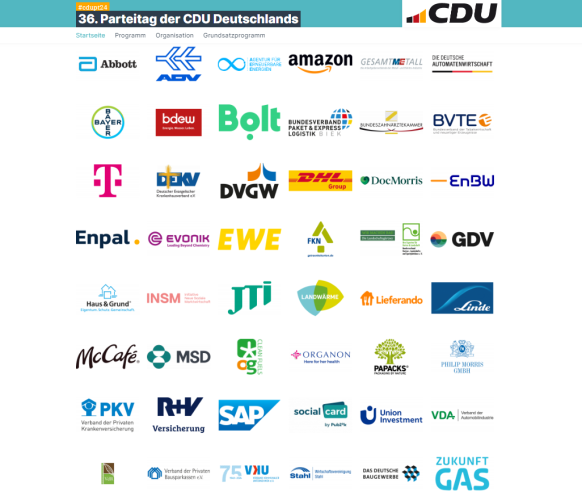Sponsorenlogos von Unternehmen und Verbänden beim CDU-Parteitag 2024, u.a. Amazon, DHL, EnBW, Zukunft GAS
